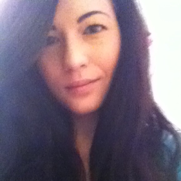 Meet your Posher, Rae - Picture 1 of 1